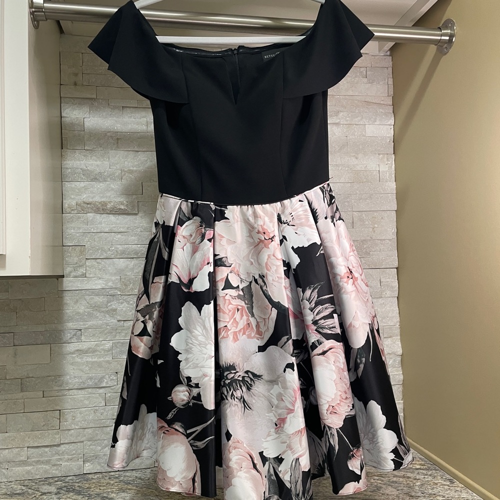 Betsy & Adam Midi Dress Size 8 Off Shoulder. Like New.